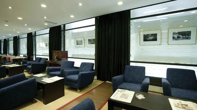 High Tech Avenida Gran Via Hotel Madrid photo 2