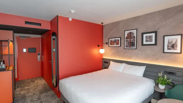 Bohemian Hotel Celebration Autograph Collection photo 2