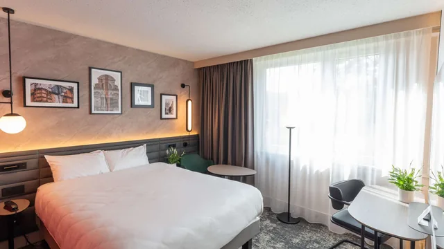 Bohemian Hotel Celebration Autograph Collection photo 4