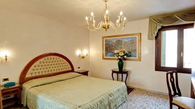 Antica Casa Carettoni Hotel Venice photo 1