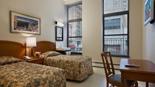 Americana Inn New York photo 3