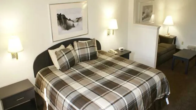 Best Western Airport Inn & Suites Orlando photo 1