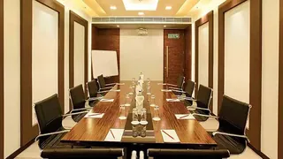 Hotel Abad Metro Cochin