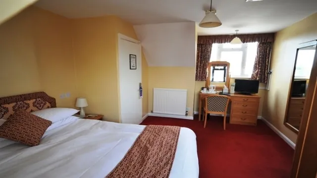 The Cooden Beach Hotel Bexhill On Sea photo 1