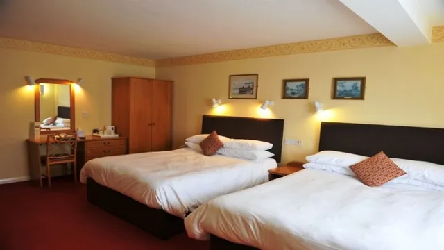 The Cooden Beach Hotel Bexhill On Sea photo 2