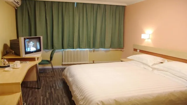 GreenTree Inn Beijing Guangmingqiao Express Apartment Hotel photo 1