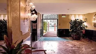 Canal Hotel Venice