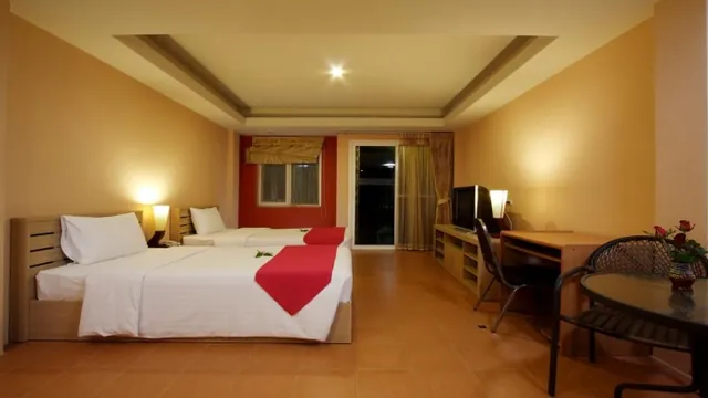 Blue Ocean Studio Resort Phuket photo 2