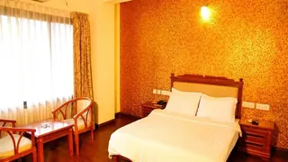 Deshadan Plaza Cochin Hotel