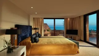 Royal Suites Marbella Apartments