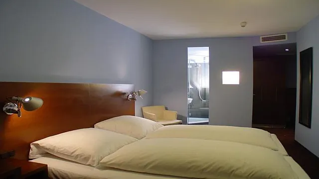 Hilton Shanghai hotel photo 6