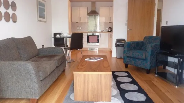 Meridian Terrace Serviced Apartments Cardiff photo 1