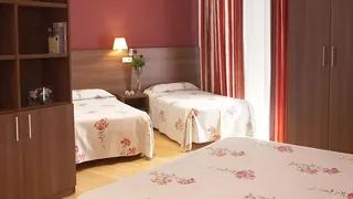 Fergus Plaza Paris Hotel Lloret Del Mar