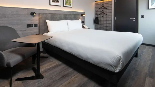 Ibis Styles London Gatwick Airport photo 2