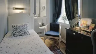 Days Inn & Suites by Wyndham Altoona