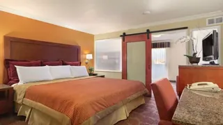 Desert Palms Hotel & Suites Anaheim