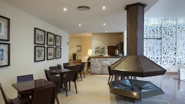 Carretera del Parador a GIP-6532 photo 1