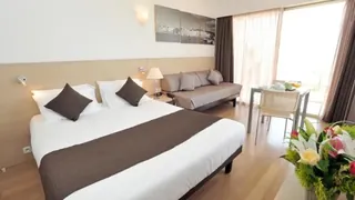 Best Western Syracuse Hotel Villeneuve Loubet