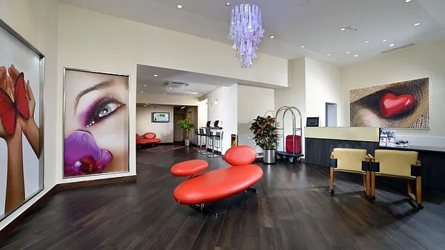 Hotel Novotel Genova City photo 3