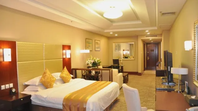 Grand Hotel Beijing photo 3