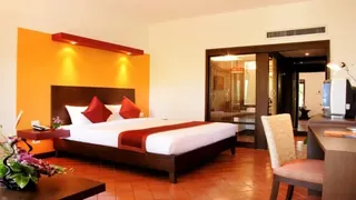 All Seasons Naiharn Phuket