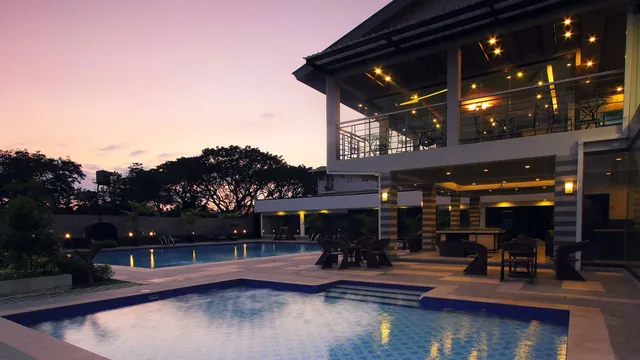 Pacific Coast Residences photo 2