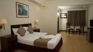 Robbinsdale Residence