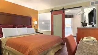 Camelot Inn & Suites in Anaheim