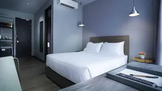 Urban H Hotel