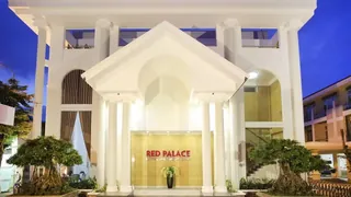 Red Palace Hotel