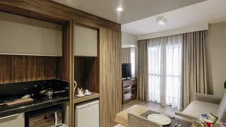 Days Inn & Suites by Wyndham Cambridge