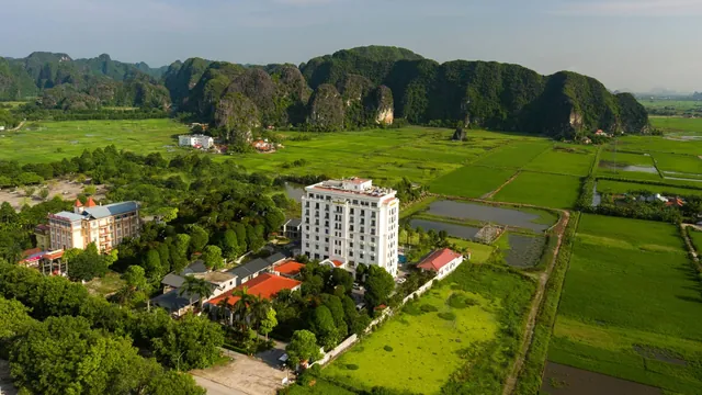 Ninh Binh Hidden Charm Hotel and Resort photo 2