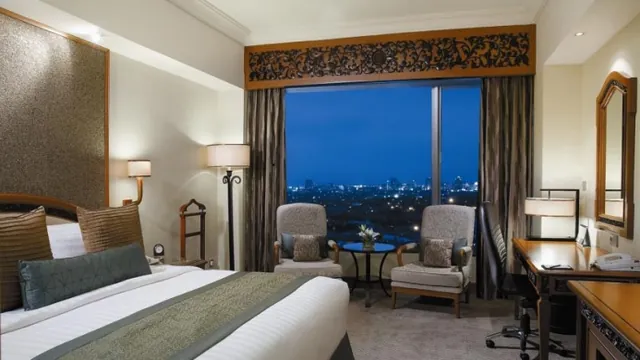 Shangri-La Hotel Surabaya photo 4
