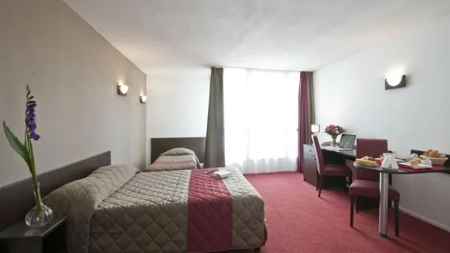Adagio City Aparthotel Paris Porte De Versailles photo 2