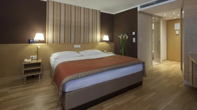 Days Hotel by Wyndham Changsha East photo 2