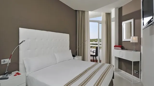 Sol Gavilanes Hotel Menorca photo 2