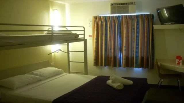 Novotel Koh Si Chang photo 1