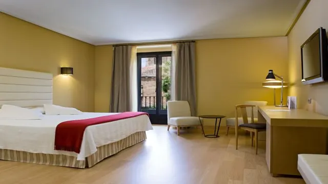 NH Palacio de Oquendo Caceres Hotel photo 2