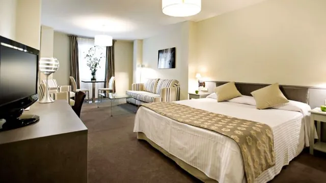 Four Seasons Place Pattaya photo 3