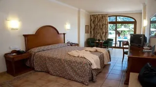 Andaman White Beach Resort Phuket