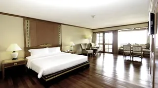 Shangri-La Hotel Surabaya