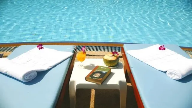 Amora Beach Resort photo 2