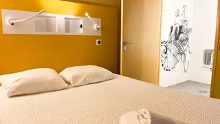 Aparthotel Atenea Calabria Barcelona