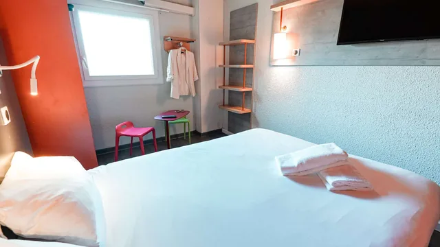 Aparthotel Atenea Calabria Barcelona photo 4