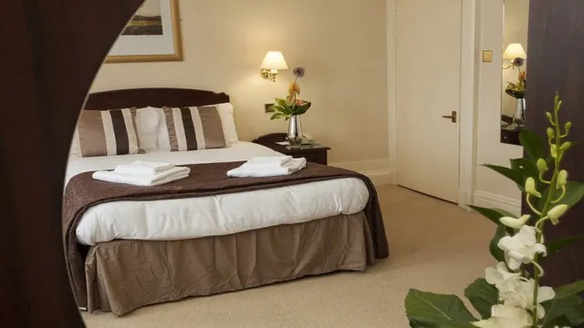 Carlton Hotel photo 3