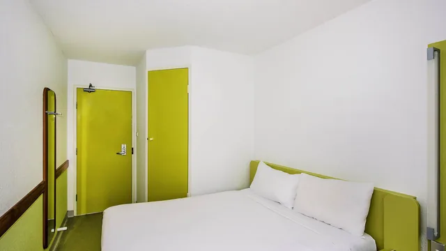 Days Hotel by Wyndham Wenyi Anhui photo 3