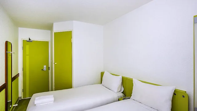 Days Hotel by Wyndham Wenyi Anhui photo 7