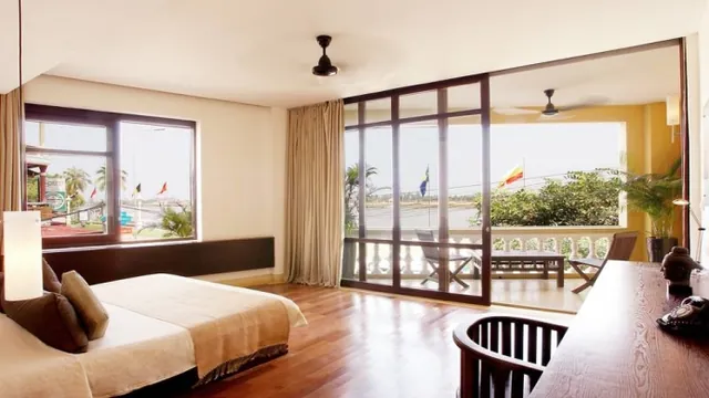 Cambodiana Hotel Phnom Penh photo 3