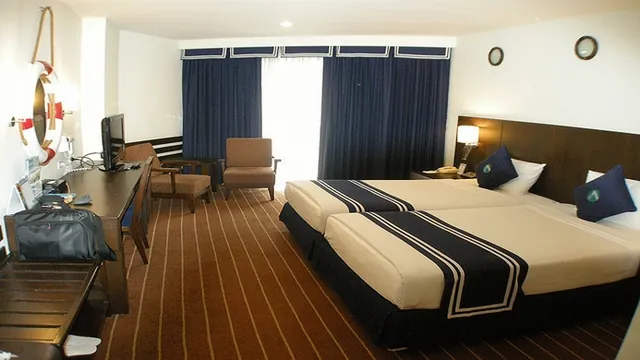 A-One Royal Cruise photo 4