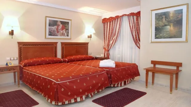 Califa Hotel Torremolinos photo 1